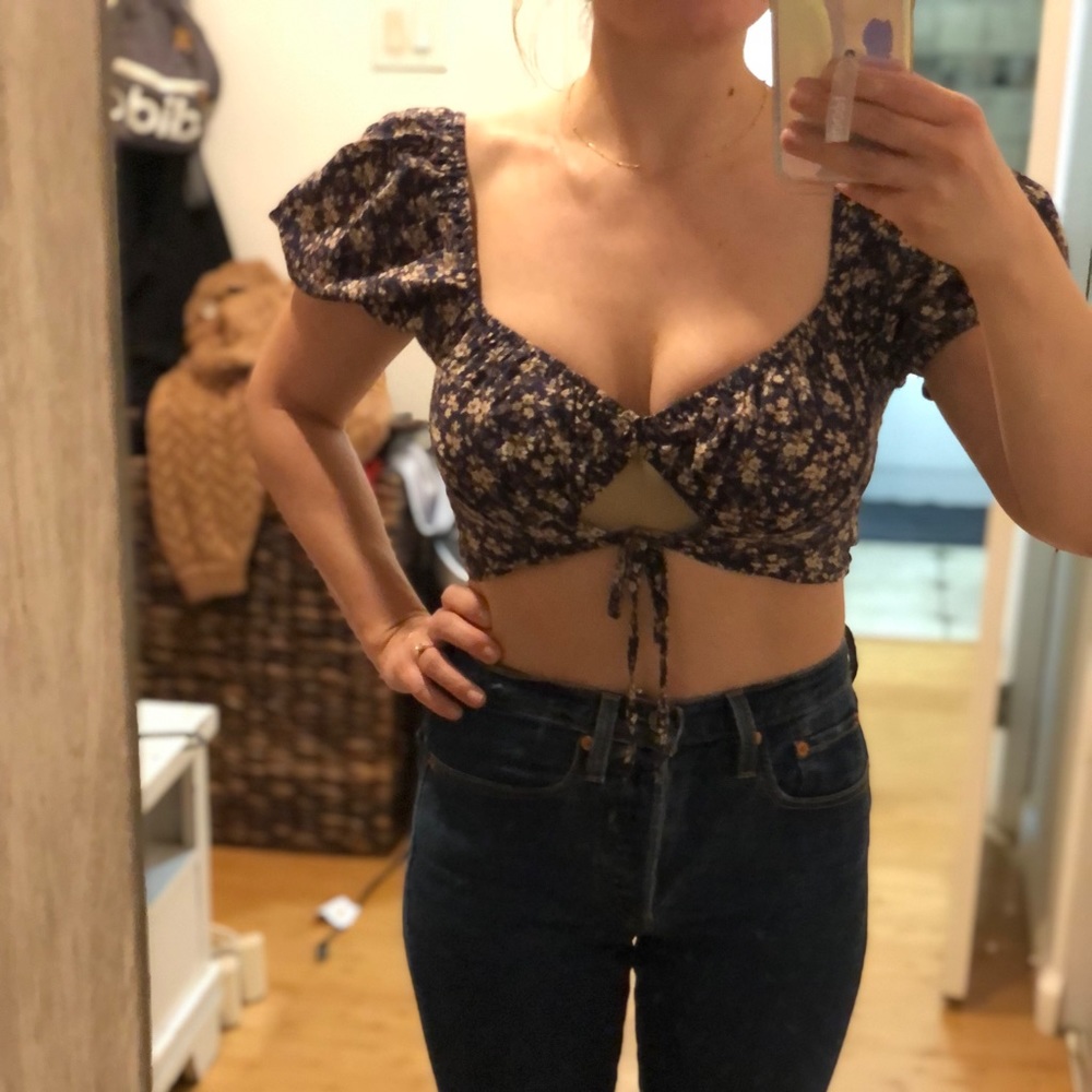 Navy floral crop top